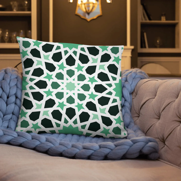 05_22x22_basicpillow_lifestyle3_base