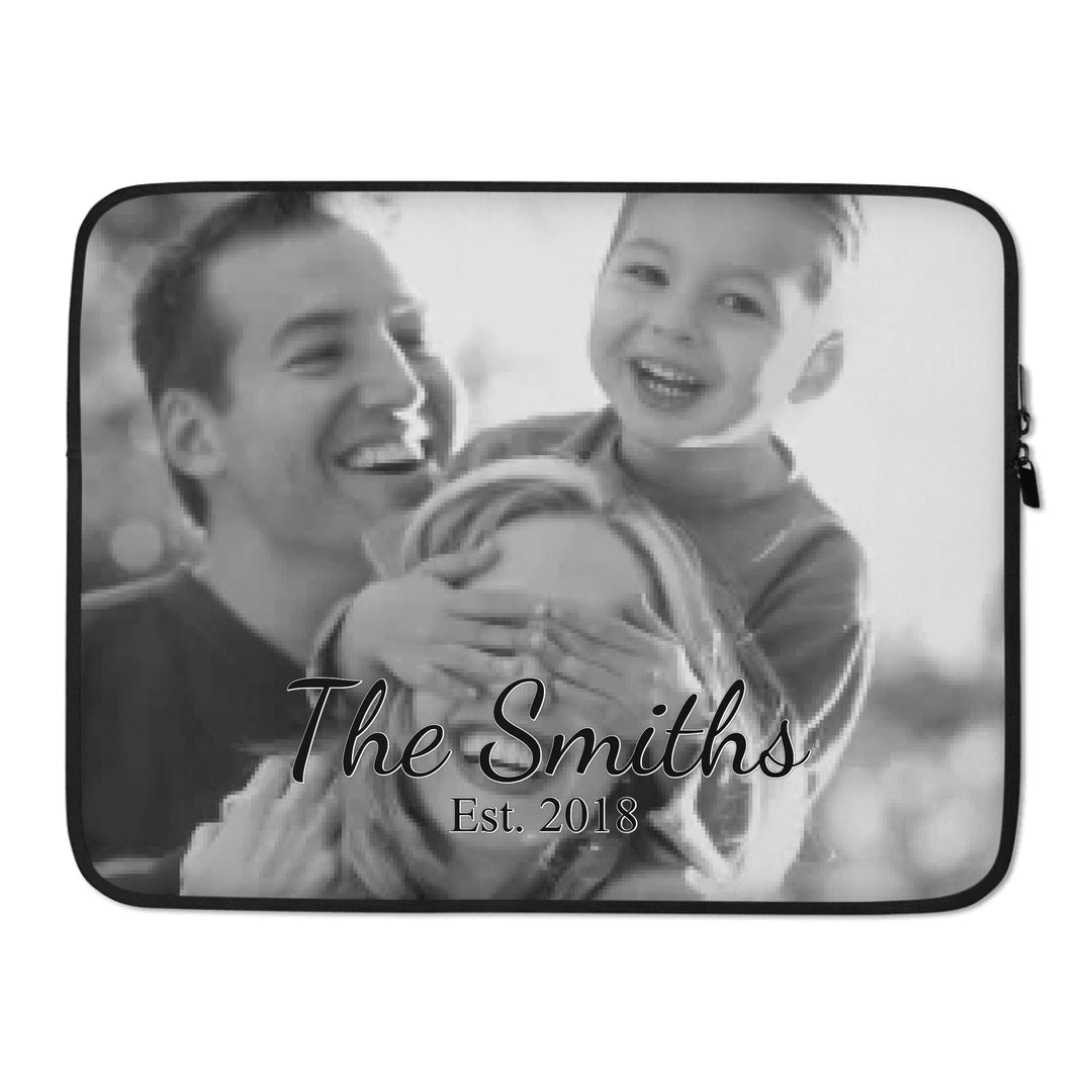 05_laptopcase_15_front_base_whitebg