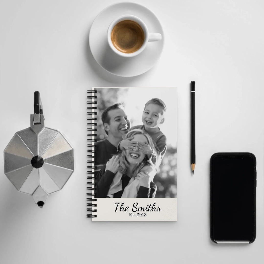 05_Notebook_mockup_lifestyle1_front_base