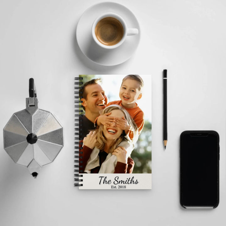 05_Notebook_mockup_lifestyle1_front_base