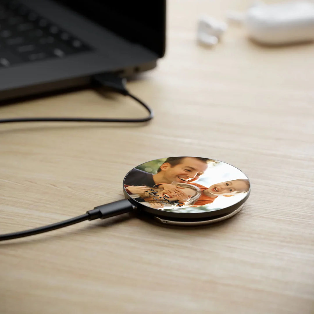 PHONE MAGNETIC INDUCTION CHARGER Context 3