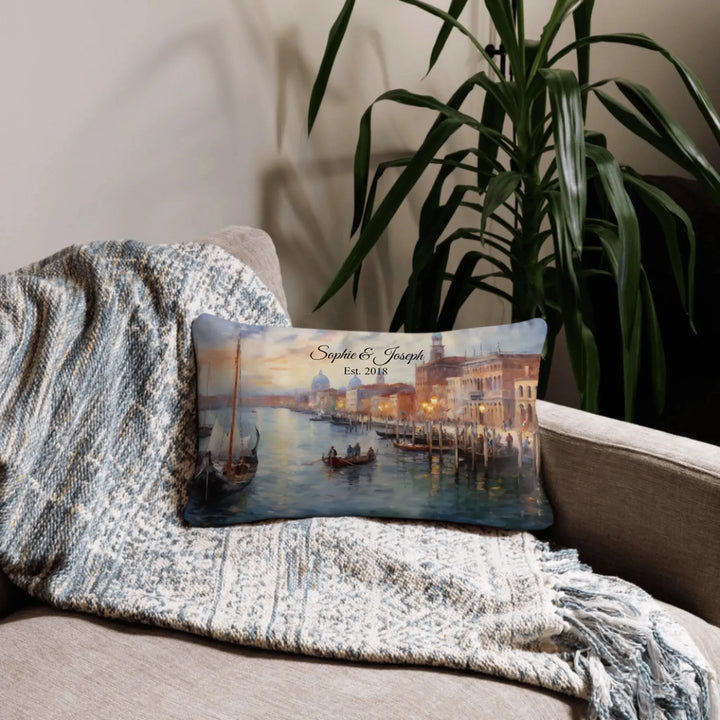 05_basic_pillow_lifestyle_20x12_base