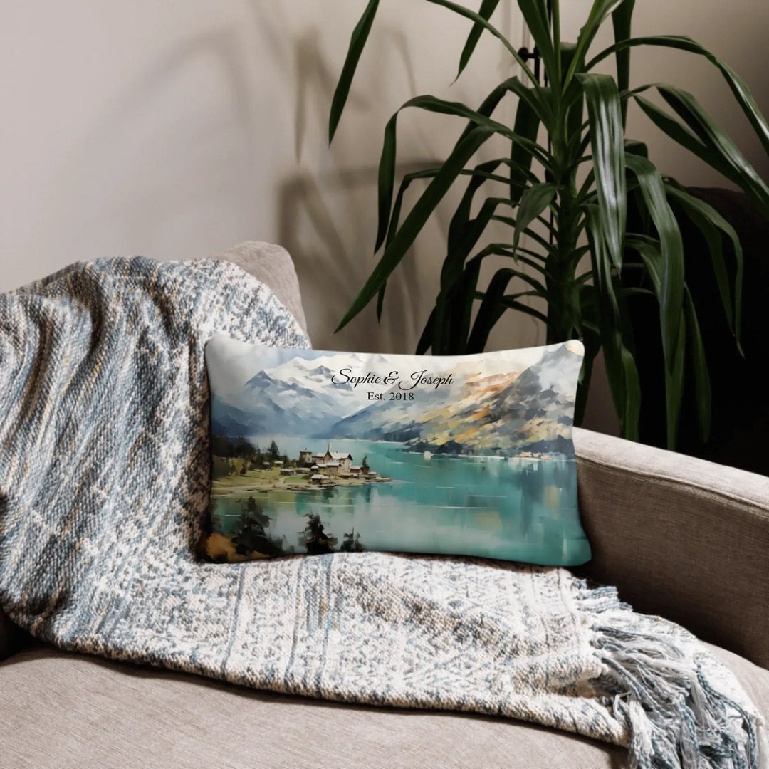 05_basic_pillow_lifestyle_20x12_base