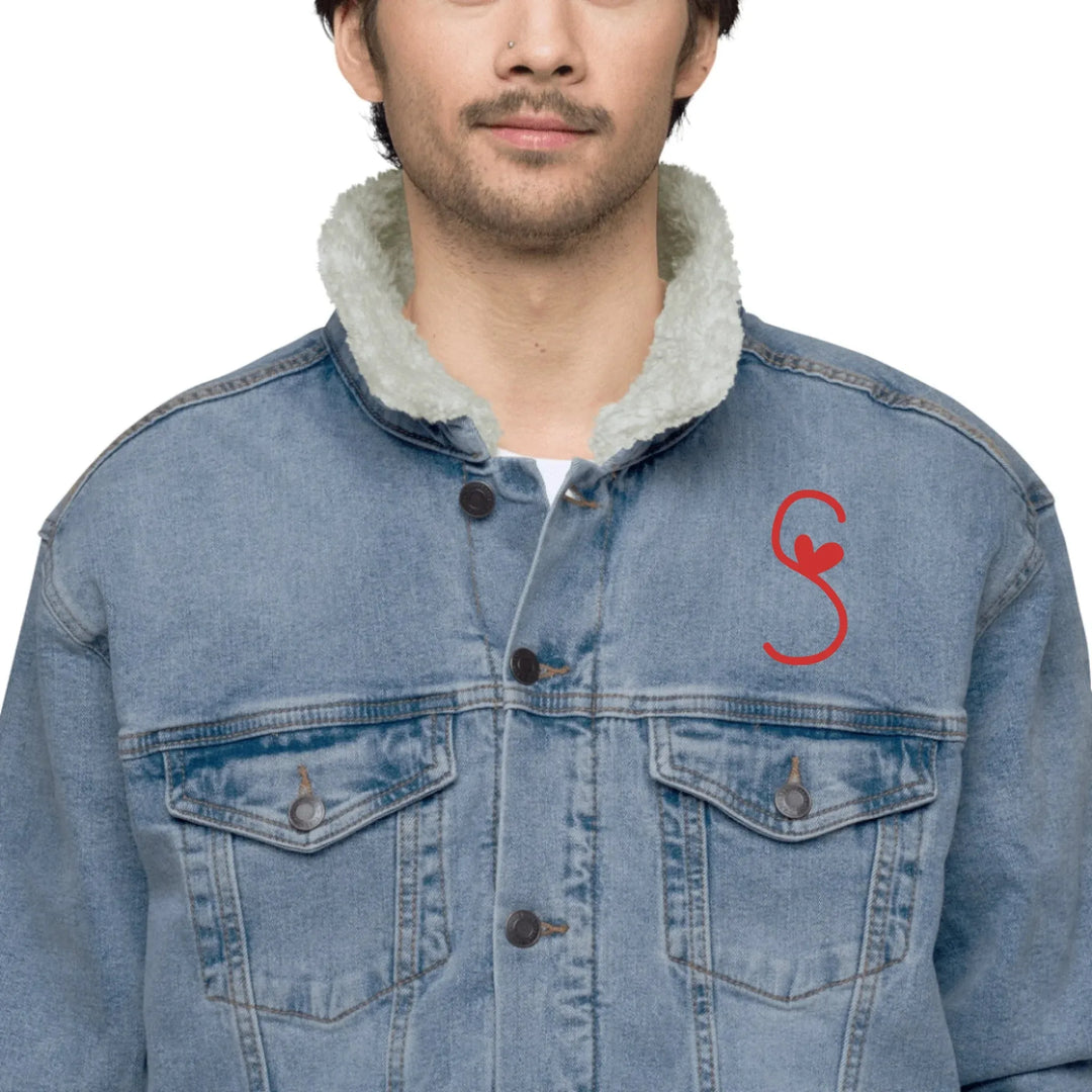 Jacke mit individuell besticktem Herzbuchstaben