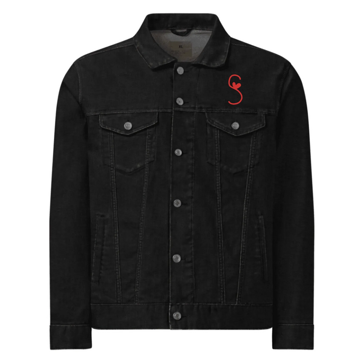 Jacke mit individuell besticktem Herzbuchstaben