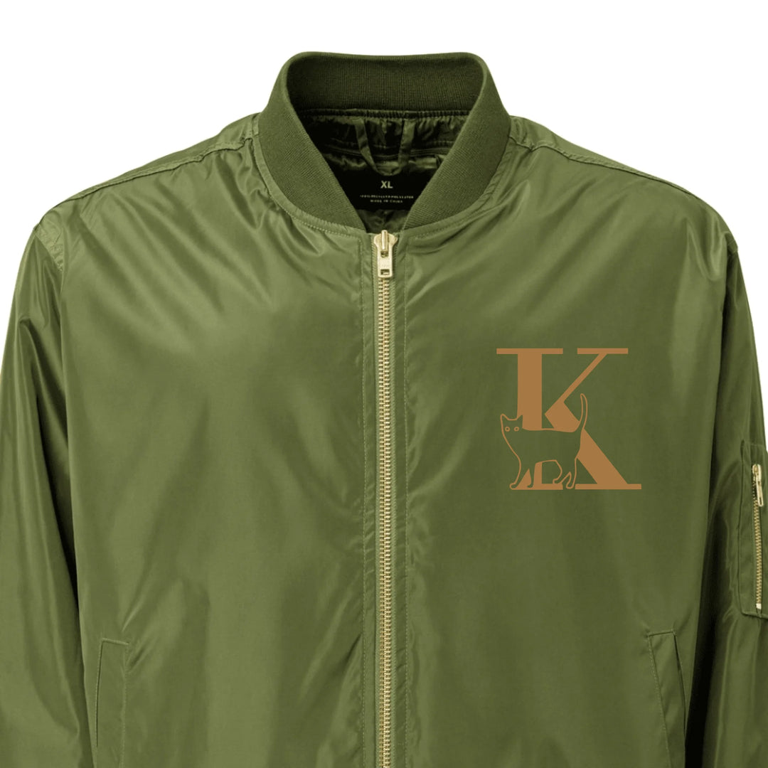 Chaqueta personalizada con inicial de gato bordada