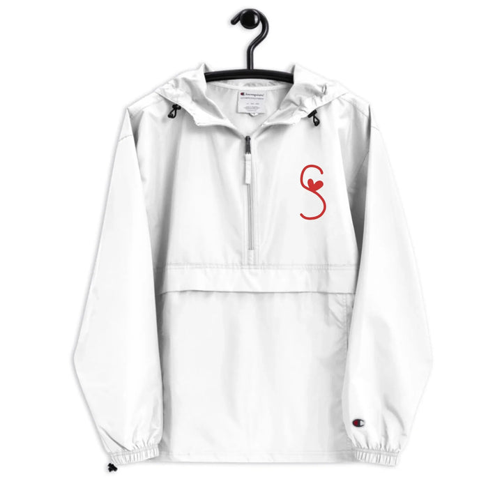 Jacke mit individuell besticktem Herzbuchstaben