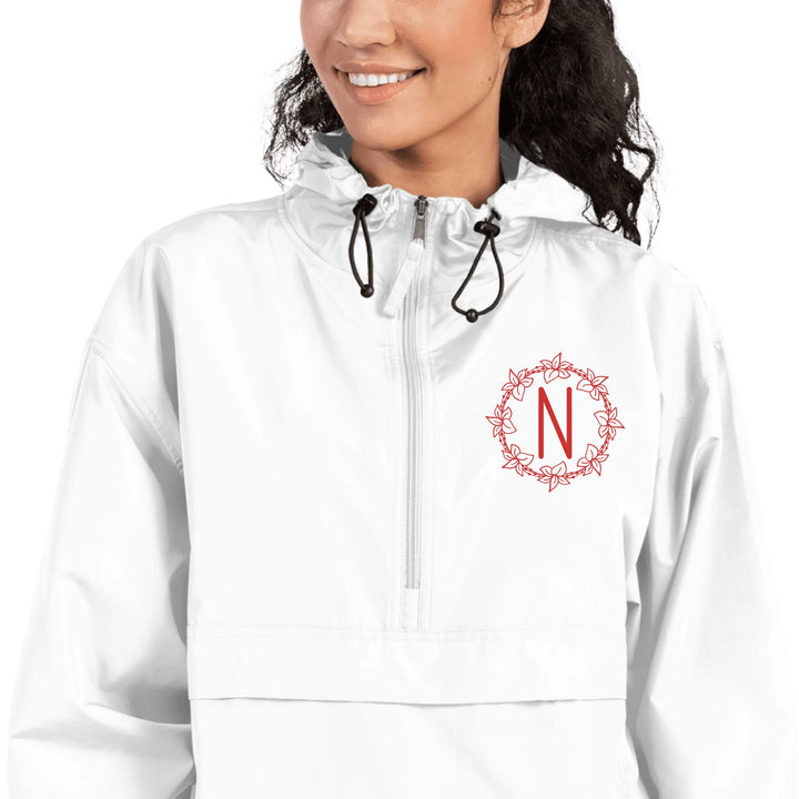 Chaqueta con monograma floral bordado personalizado