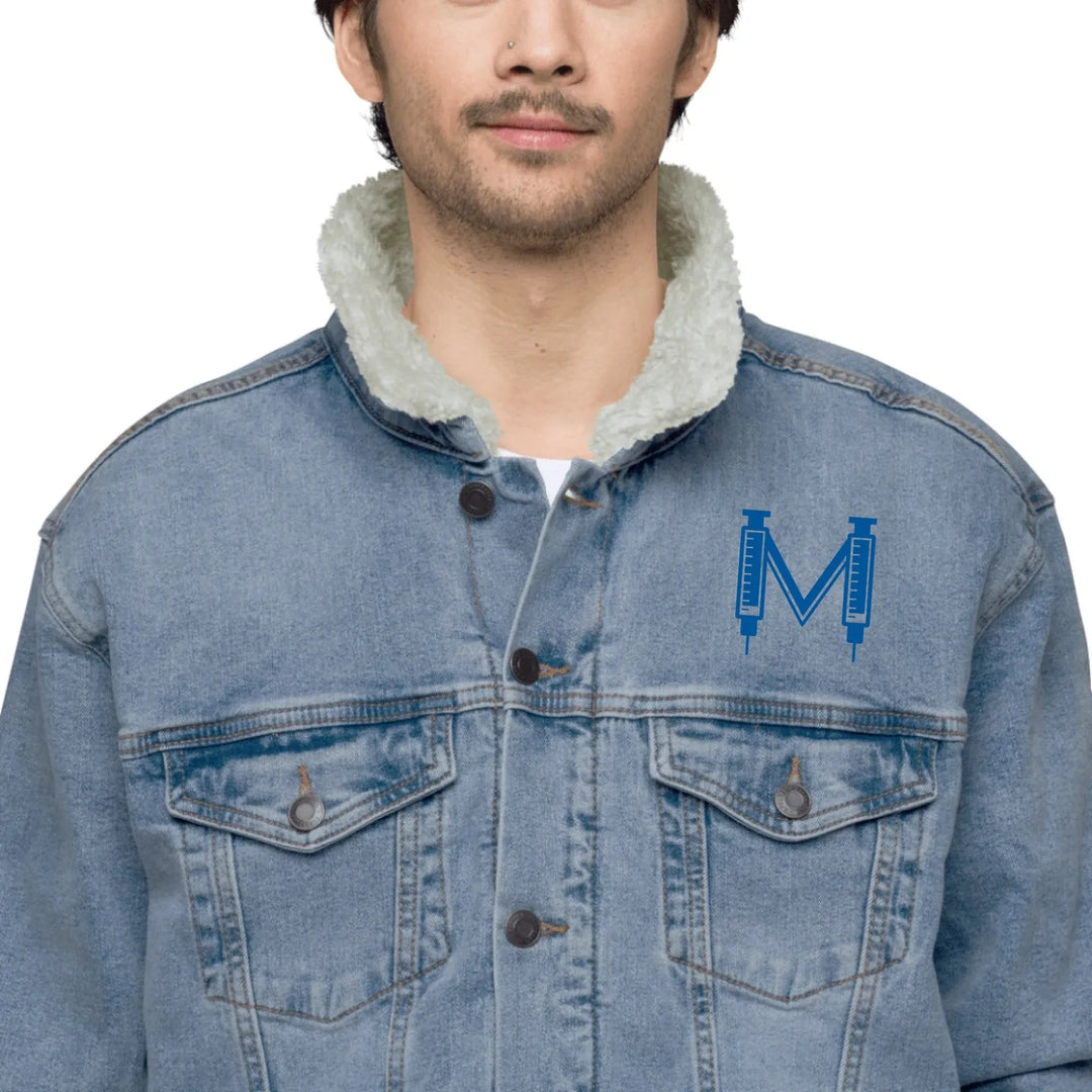 Individuell bestickte Jacke mit medizinischen Initialen
