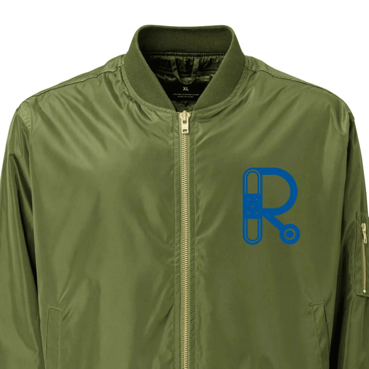 Individuell bestickte Jacke mit medizinischen Initialen
