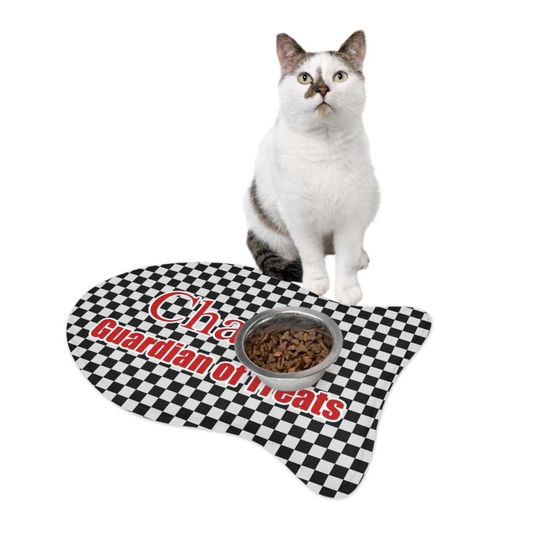 Cat using Personalized checkered pet fish-shaped feeding mat with custom text like a name. Available in different checkered colors for dogs or cats-ARTFULANE