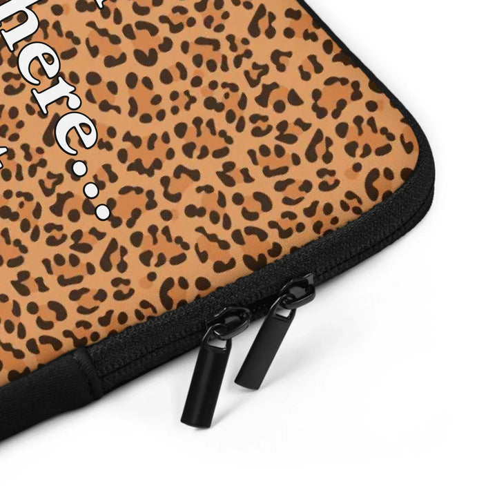 05_laptop_sleeve_detail2_base_whitebg