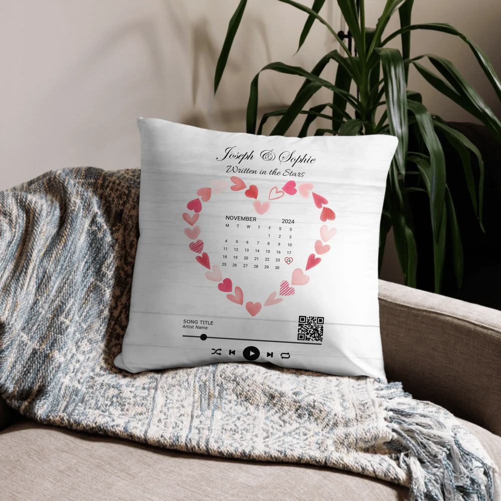 05_basic_pillow_lifestyle_22x22_base