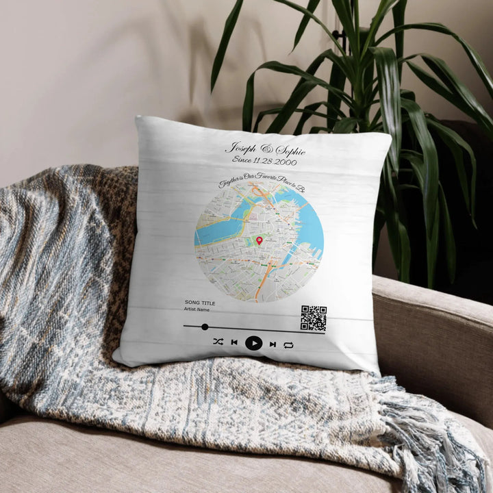 05_basic_pillow_lifestyle_22x22_base