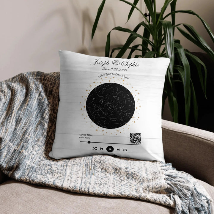 05_basic_pillow_lifestyle_22x22_base