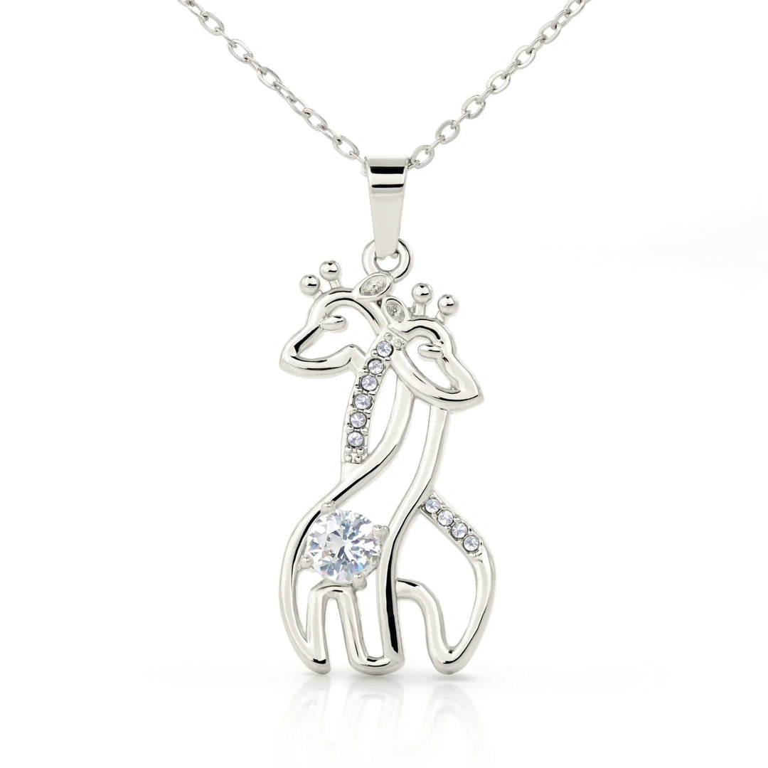 Giraffe-Necklace-white-gold-close-up-artfulane